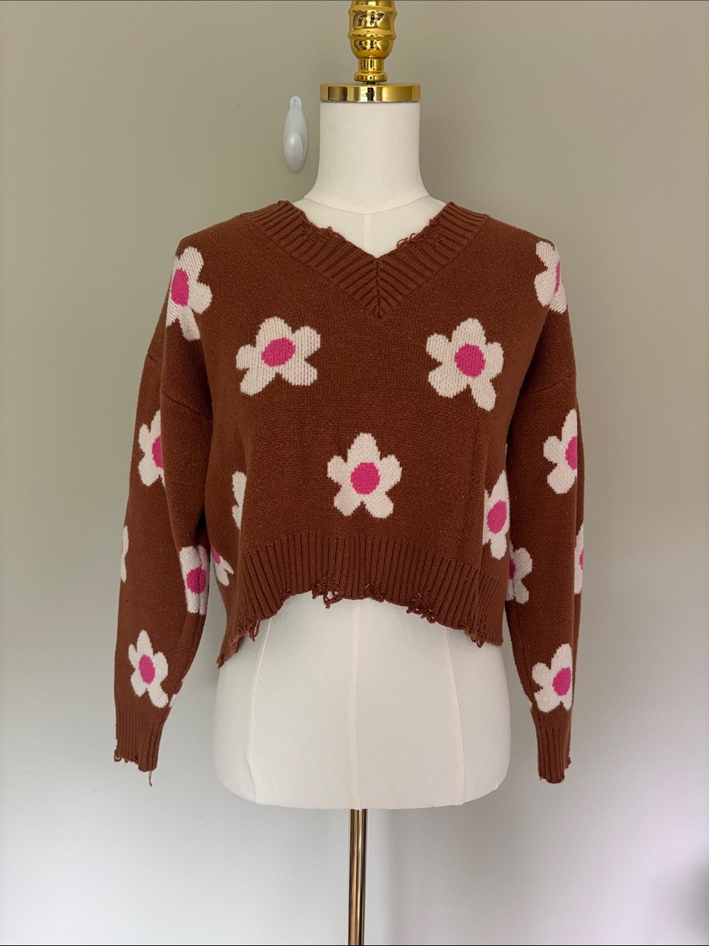Altar'd State Brown V-Neck Cropped Sweater with Pink & Cream Floral